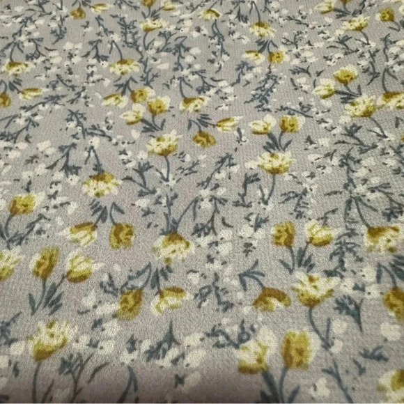 ASTR The Label• Purple floral ruffle blouse size large - Picture 5 of 12